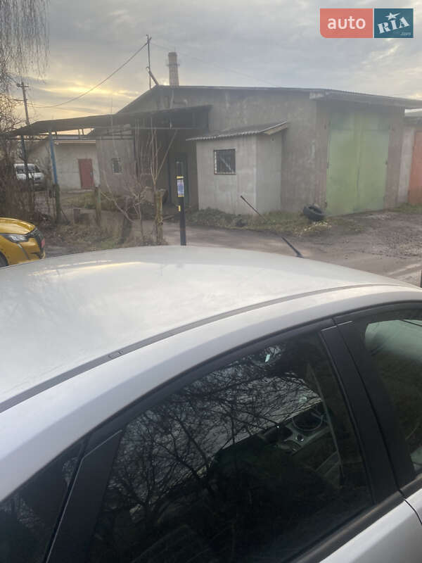 Хэтчбек Ford Focus 2008 в Бродах