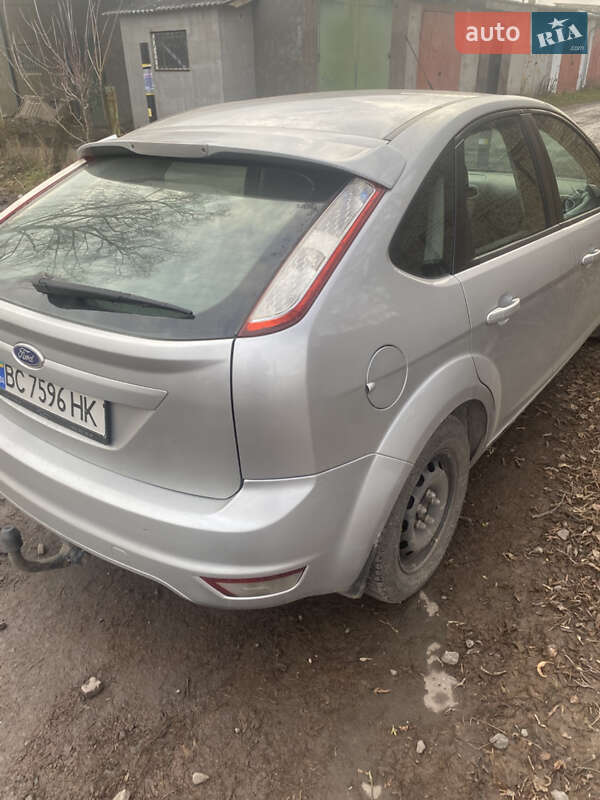 Хэтчбек Ford Focus 2008 в Бродах