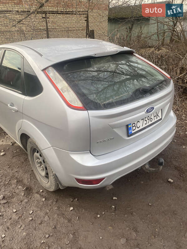 Хэтчбек Ford Focus 2008 в Бродах