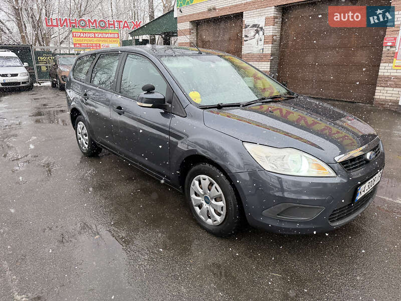 Универсал Ford Focus 2010 в Киеве