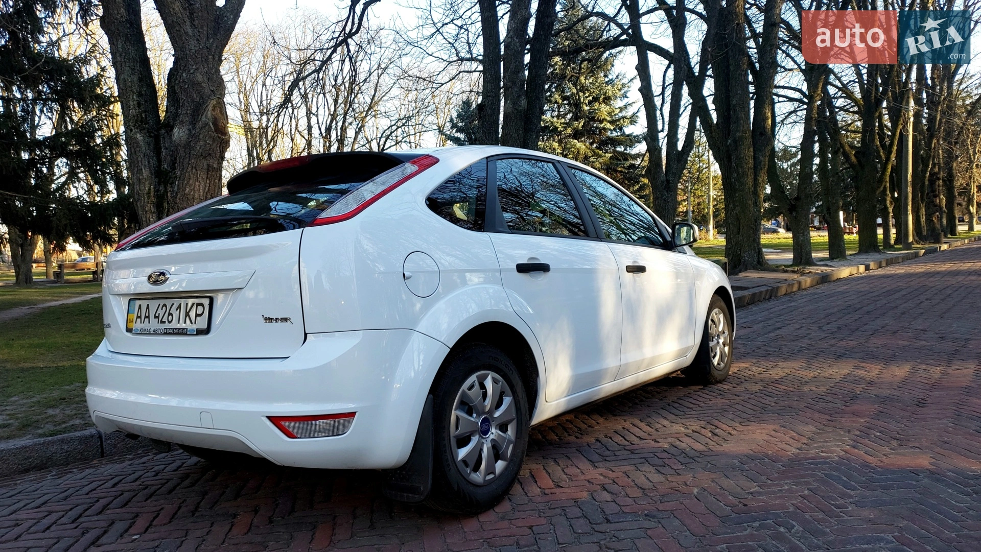 2011 Ford Focus - мініатюра 16