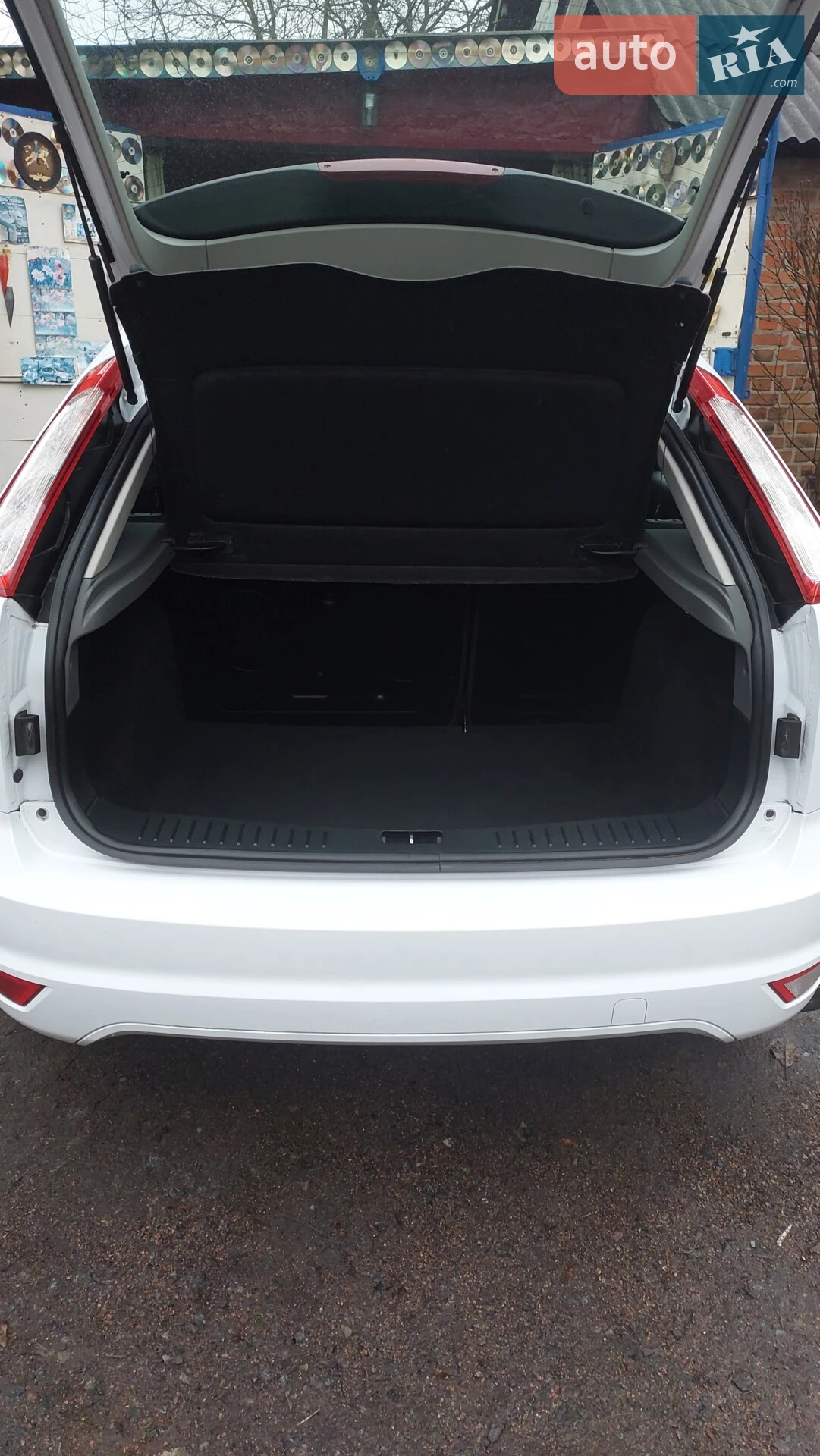 2011 Ford Focus - мініатюра 27