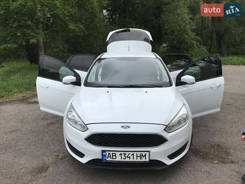 Хетчбек Ford Focus 2015 в Тульчині