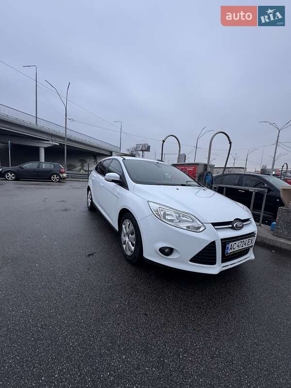 Универсал Ford Focus 2012 в Киеве фото 5 Универсал Ford Focus 2012 в Киеве