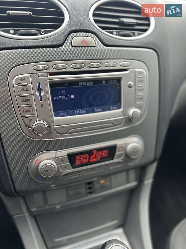 Хэтчбек Ford Focus 2009 в Луцке