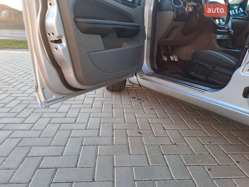 Універсал Ford Focus 2010 в Кропивницькому