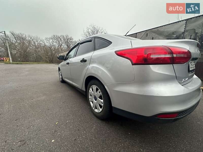 Седан Ford Focus 2015 в Чернигове