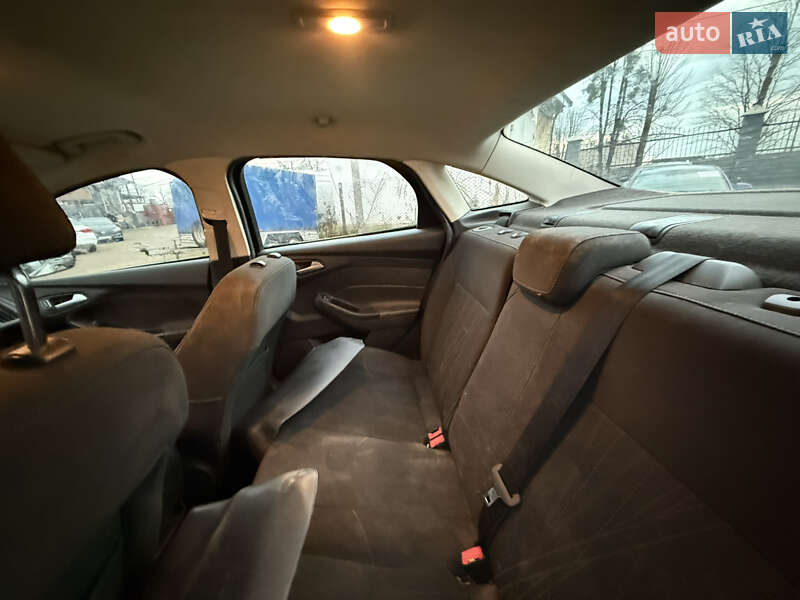 Седан Ford Focus 2016 в Стрые
