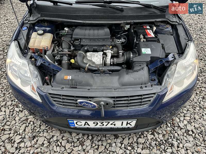 Хэтчбек Ford Focus 2010 в Смеле