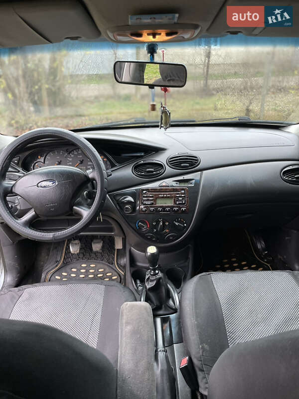 Универсал Ford Focus 2003 в Виноградове