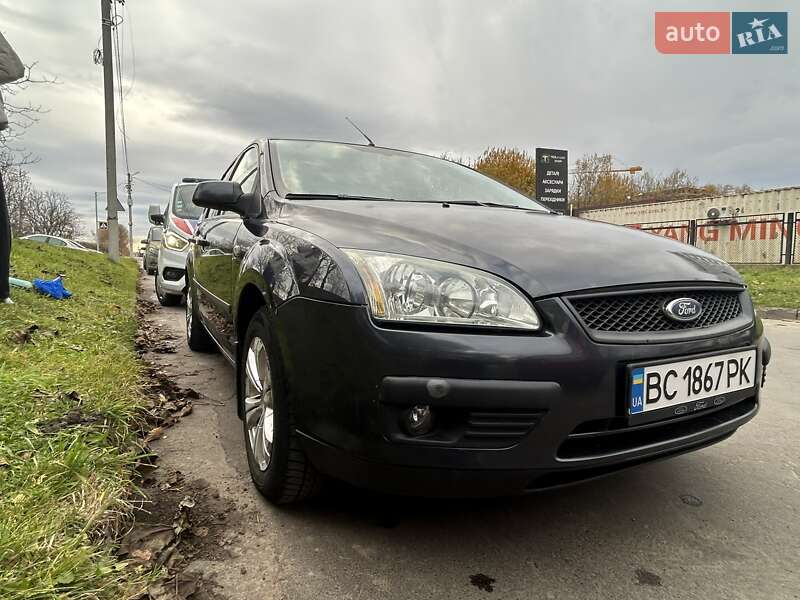 Хэтчбек Ford Focus 2006 в Львове