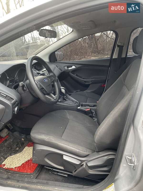 Хэтчбек Ford Focus 2015 в Новоалександровке