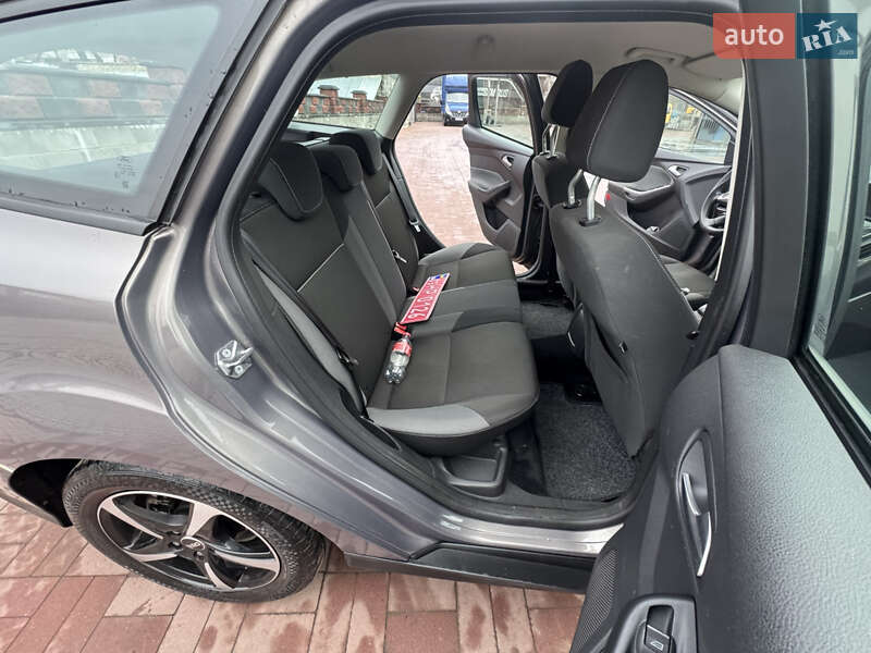 Универсал Ford Focus 2011 в Ровно
