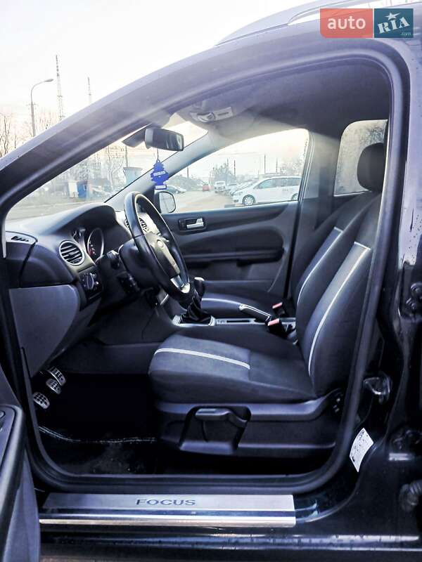 Універсал Ford Focus 2010 в Луцьку фото 8 Універсал Ford Focus 2010 в Луцьку