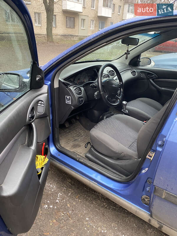 Хэтчбек Ford Focus 1999 в Первомайске