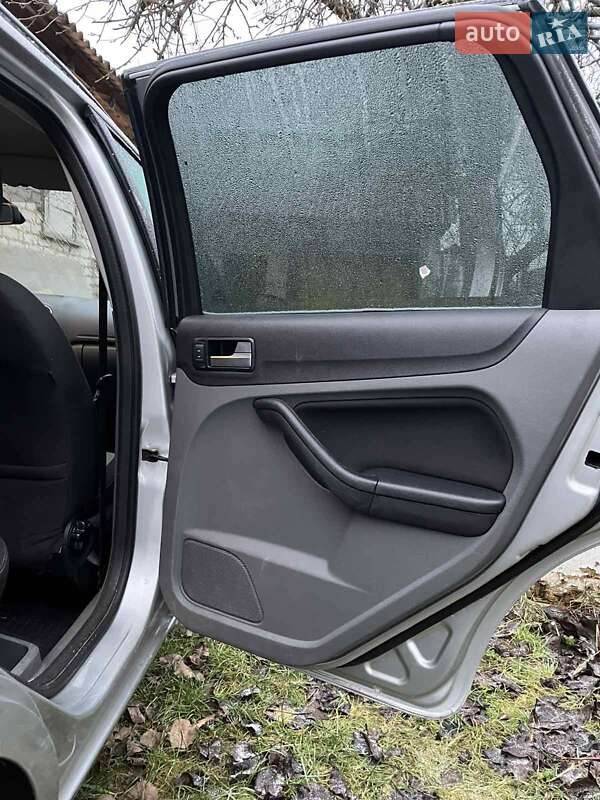 Универсал Ford Focus 2010 в Шостке