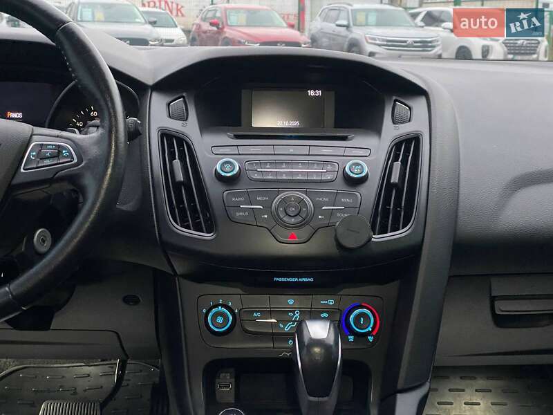 Хэтчбек Ford Focus 2015 в Львове