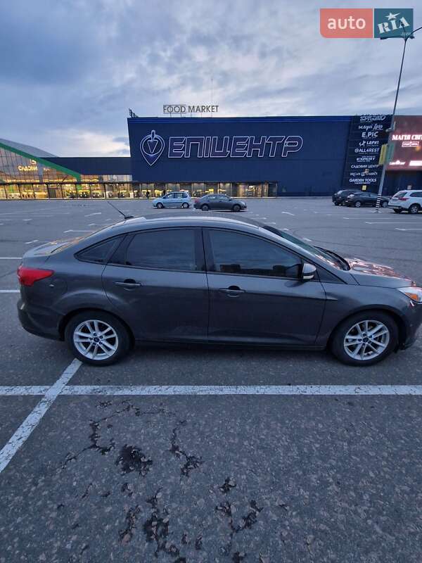 Седан Ford Focus 2017 в Києві