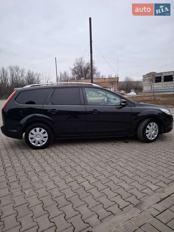 Універсал Ford Focus 2010 в Запоріжжі