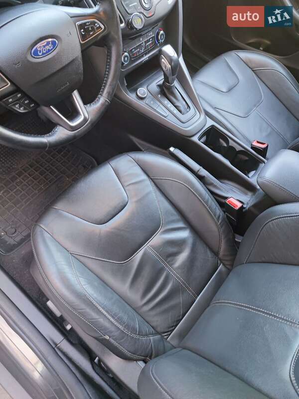 Хэтчбек Ford Focus 2015 в Чернигове