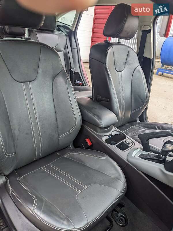 Седан Ford Focus 2013 в Сумах