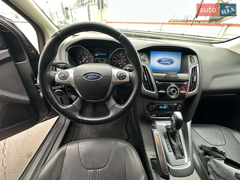 Хэтчбек Ford Focus 2013 в Киеве