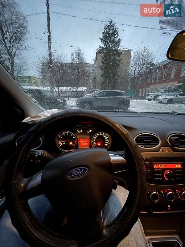 Ford Focus 2010