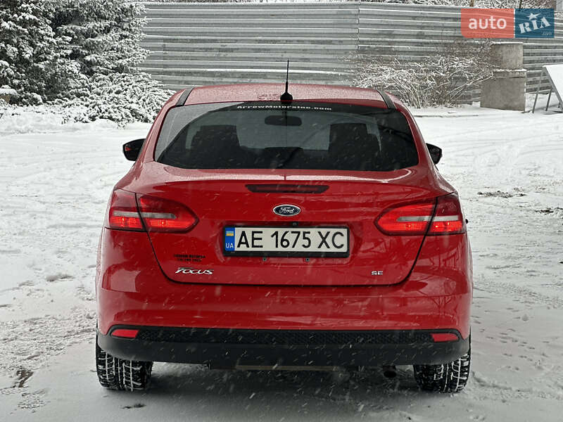 Седан Ford Focus 2015 в Дніпрі