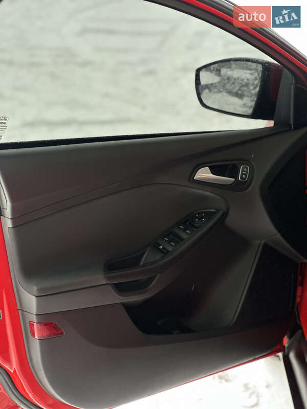 Седан Ford Focus 2015 в Дніпрі