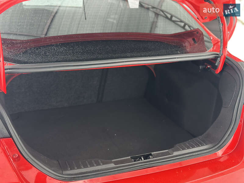 Седан Ford Focus 2015 в Дніпрі