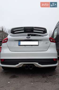 Хетчбек Ford Focus 2016 в Києві