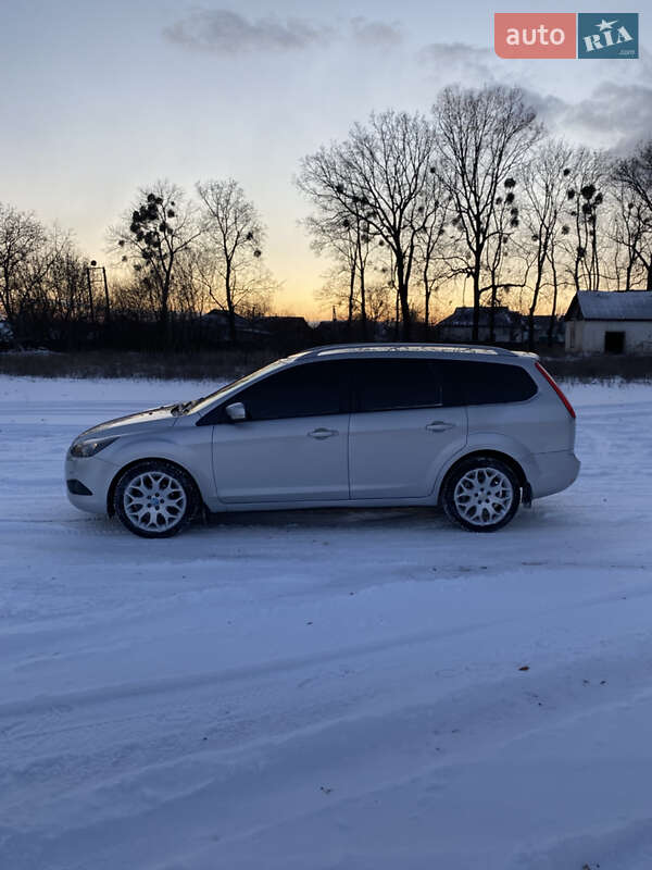 Универсал Ford Focus 2009 в Голованевске