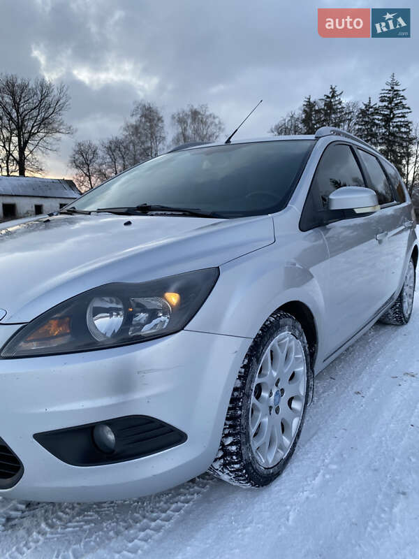 Универсал Ford Focus 2009 в Голованевске