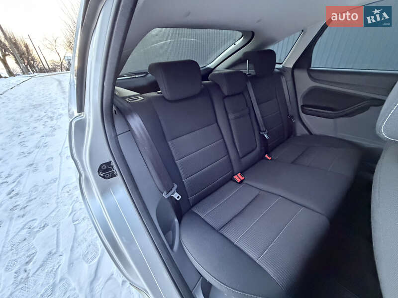 Хетчбек Ford Focus 2010 в Чернівцях