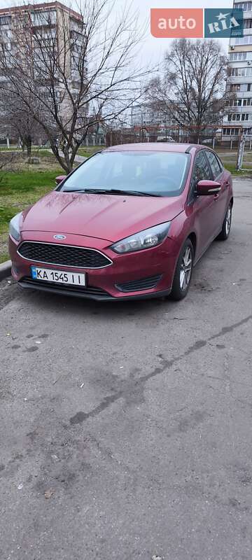 Седан Ford Focus 2015 в Киеве фото 4 Седан Ford Focus 2015 в Киеве