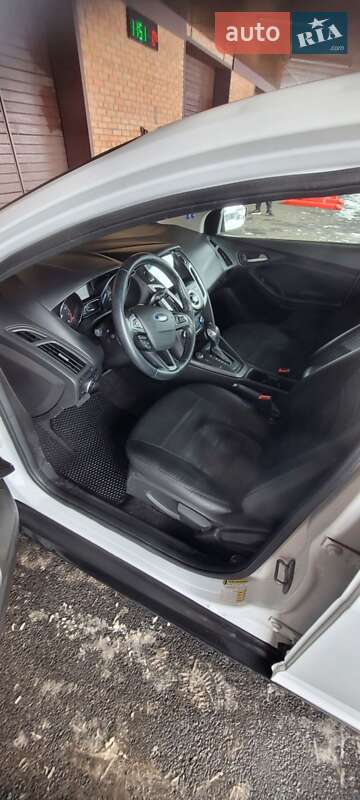 Седан Ford Focus 2017 в Киеве