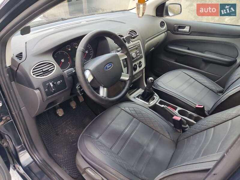 Хетчбек Ford Focus 2005 в Мукачевому