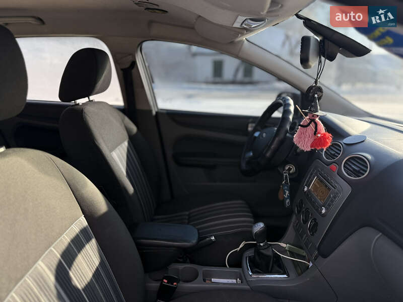 Універсал Ford Focus 2008 в Краснограді