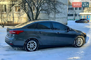 Седан Ford Focus 2015 в Першотравенске