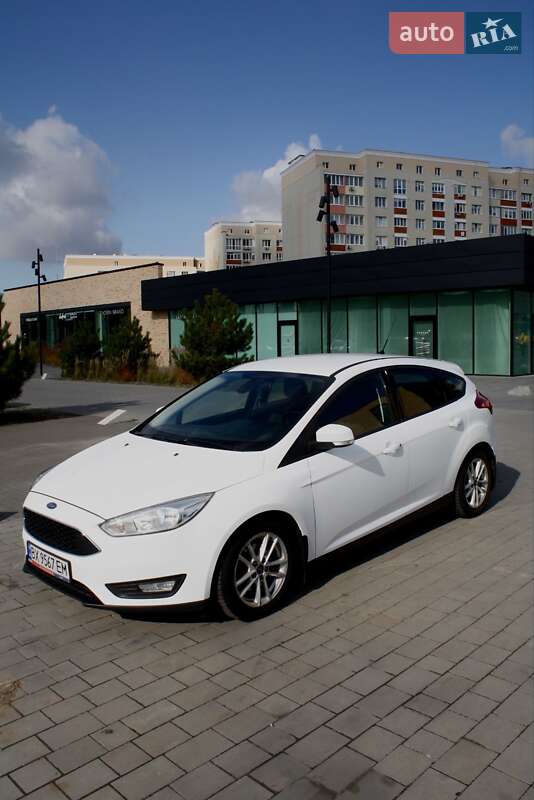 Хетчбек Ford Focus 2016 в Хмельницькому