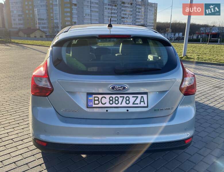 Хэтчбек Ford Focus 2013 в Львове
