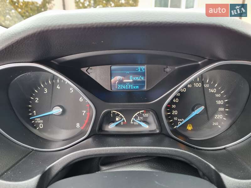 Хэтчбек Ford Focus 2015 в Харькове фото 22 Хэтчбек Ford Focus 2015 в Харькове