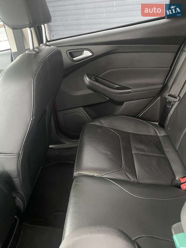 Седан Ford Focus 2015 в Києві