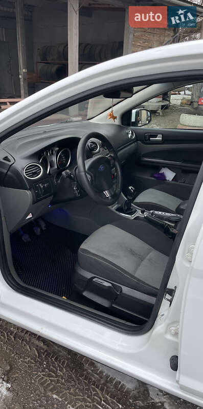 Універсал Ford Focus 2011 в Івано-Франківську