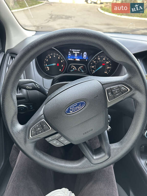 Хэтчбек Ford Focus 2015 в Львове фото 9 Хэтчбек Ford Focus 2015 в Львове