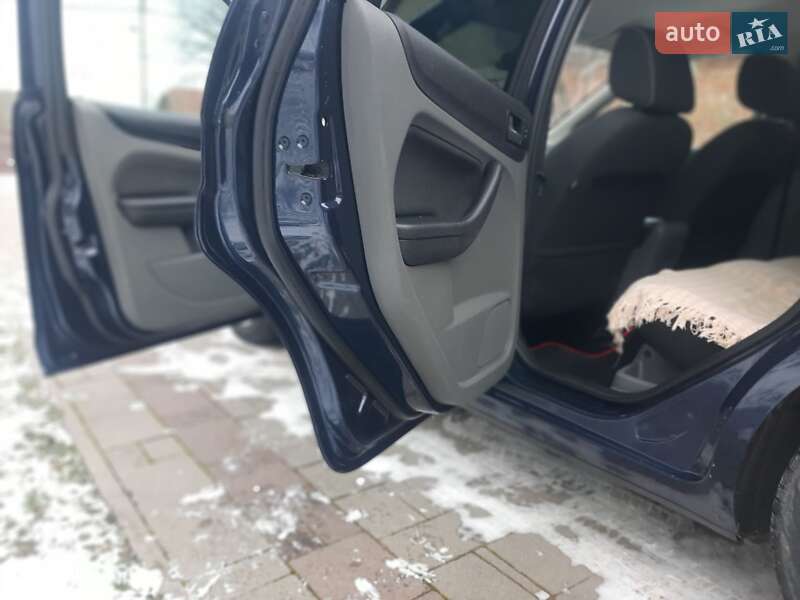 Универсал Ford Focus 2010 в Дрогобыче фото 26 Универсал Ford Focus 2010 в Дрогобыче