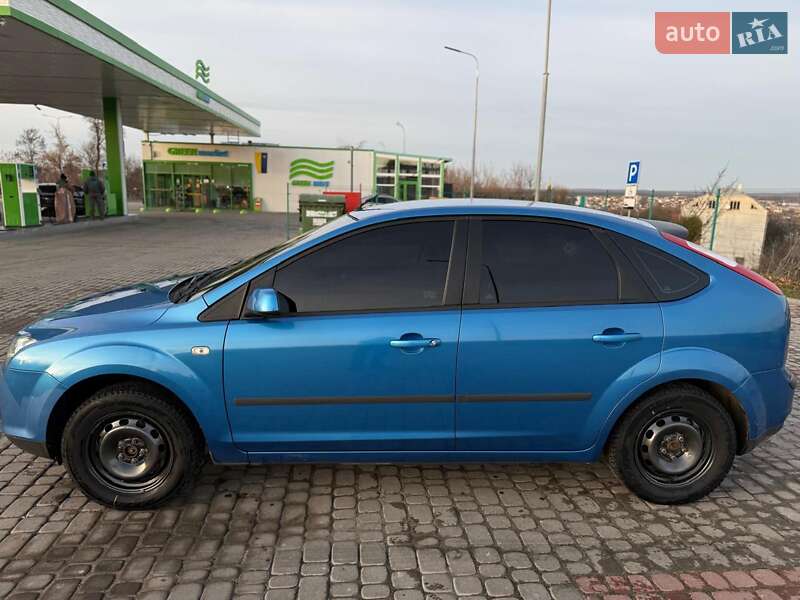 Хетчбек Ford Focus 2006 в Чернівцях фото 4 Хетчбек Ford Focus 2006 в Чернівцях