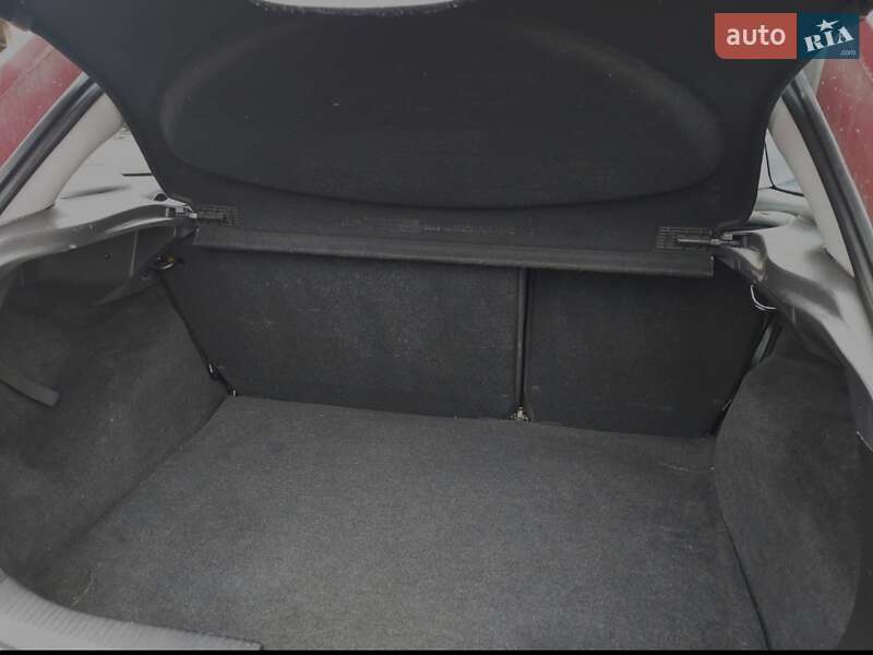 Хэтчбек Ford Focus 2002 в Староконстантинове