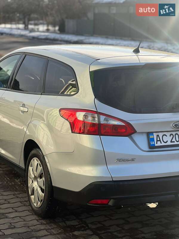 Универсал Ford Focus 2013 в Владимире фото 15 Универсал Ford Focus 2013 в Владимире