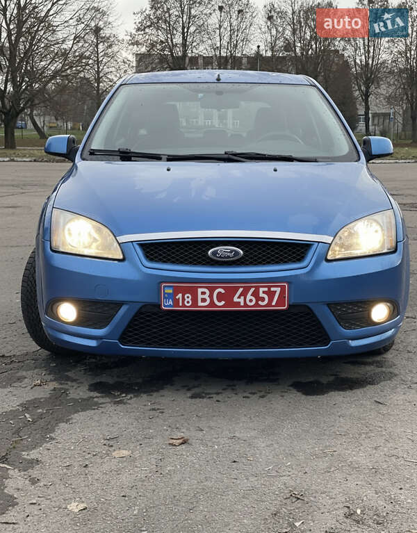 Хэтчбек Ford Focus 2007 в Владимире